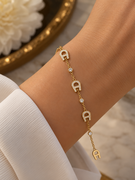 Golden Spark Horseshoe Bracelet
